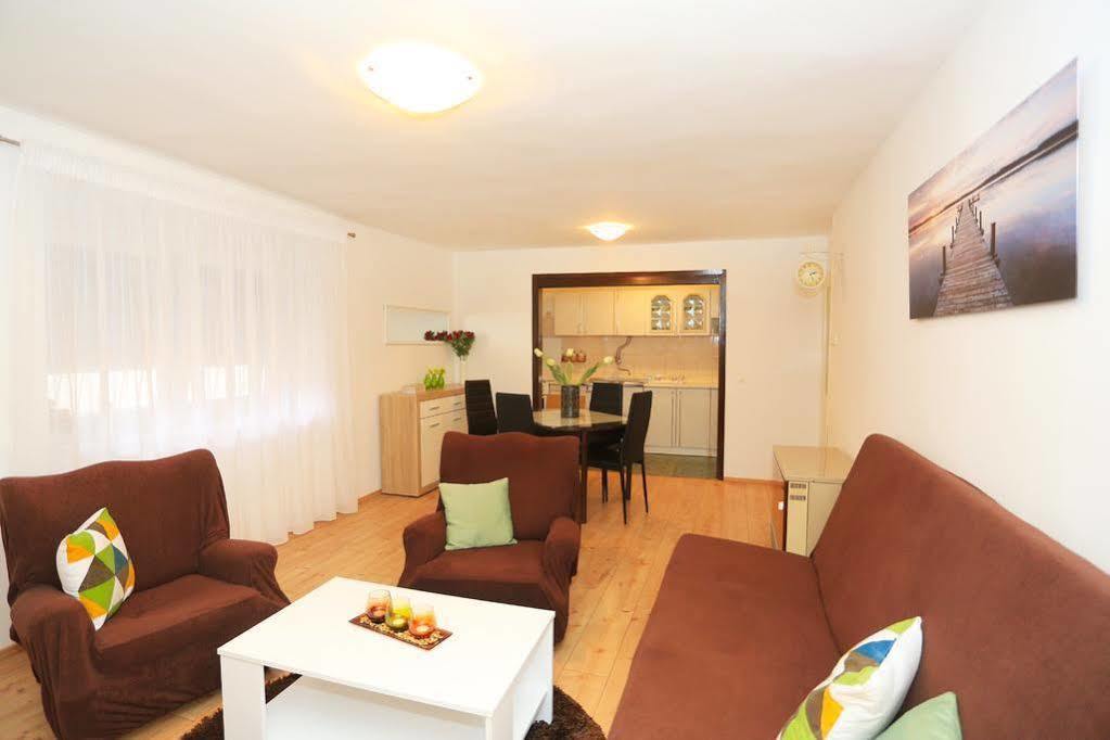 Apartment Ana Arbanasi Zadar Exteriör bild